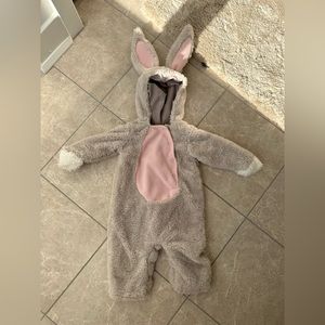 Pottery barn kids bunny costume 6-12 months